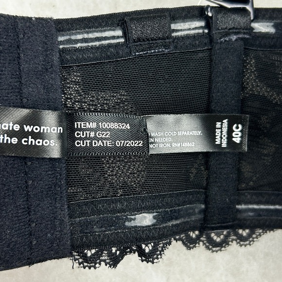 Torrid Bra‎ Womens 40C Curve Bombshell Everyday Strapless Black Lace Convertible - Picture 12 of 13